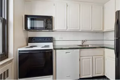 1065 Park Avenue #19D, New York City, NY 10128 - Photo 3
