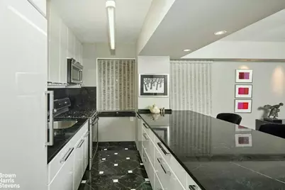 11 E 87th Street #8CD, New York, NY 10128 - Photo 9