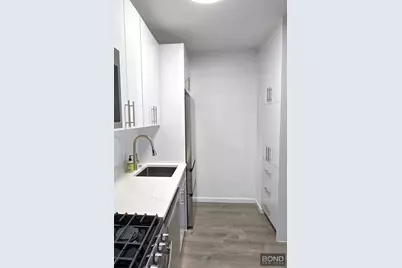 150 W 56th Street #2904, New York, NY 10019 - Photo 7