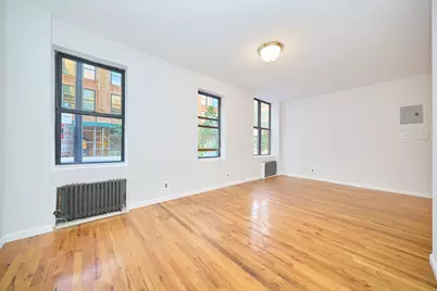 369 W 35th Street #1, New York City, NY 10001 - Photo 9