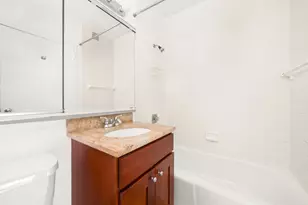 347 W 57th St, New York, NY 10019 - Photo 5
