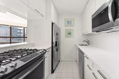 146 W 57th Street #39C, New York, NY 10019 - Photo 3