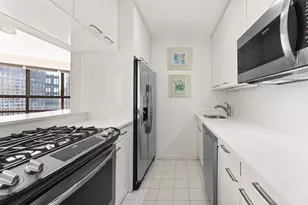 146 W 57th St, New York, NY 10019 - Photo 3