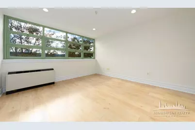 19-19 24th Avenue #R204, Astoria, NY 11102 - Photo 21