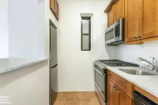 405 E 82nd St, New York City, NY 10028 - Photo 3