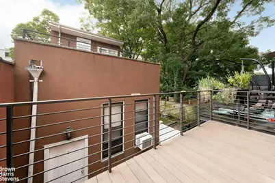 698 Lexington Avenue, New York, NY 11221 - Photo 11