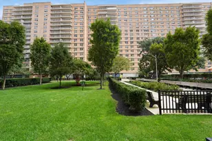 464 Neptune Ave, New York City, NY 11224 - Photo 21