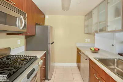 215 E 96th Street #30A, New York, NY 10128 - Photo 3