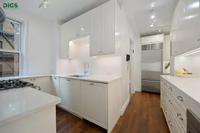 800 W End Avenue #5D, New York City, NY 10025 - Photo 3