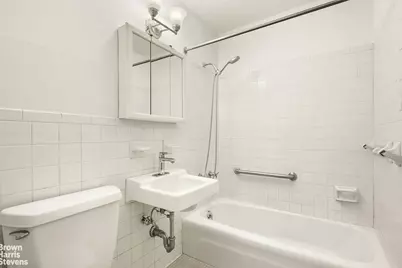 333 Pearl Street #2J, New York, NY 10038 - Photo 5