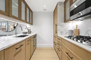 210 Warren St, New York City, NY 10282 - Photo 3