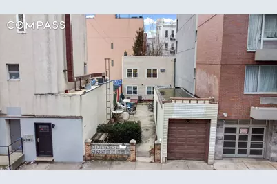 264 N 9th Street, Brooklyn, NY 11211 - Photo 1