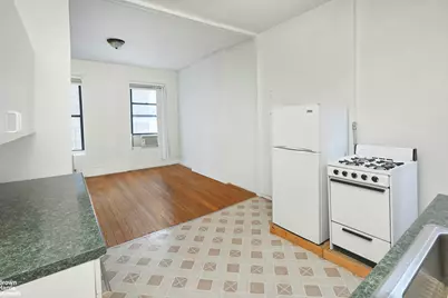 347 W 44th Street #4RE, New York City, NY 10036 - Photo 1