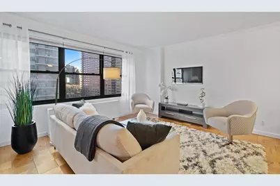 140 W End Avenue #11-A, New York, NY 10023 - Photo 1