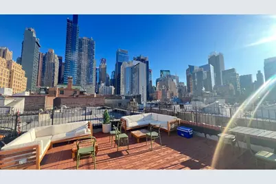 356 W 48th Street #PHA, New York City, NY 10036 - Photo 1