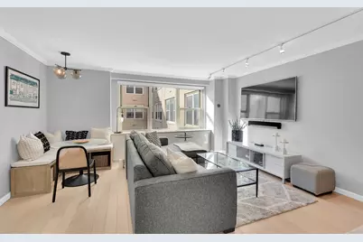 305 E 24th Street #12H, New York, NY 10010 - Photo 1