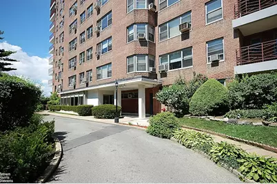 3515 Henry Hudson Parkway #4G, Bronx, NY 10463 - Photo 1