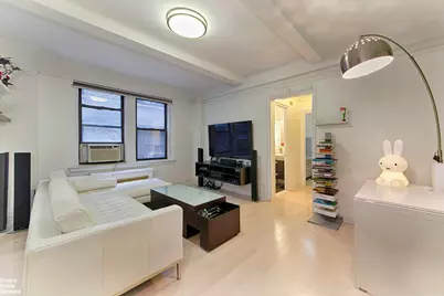 142 E 49th Street #7C, New York City, NY 10017 - Photo 1