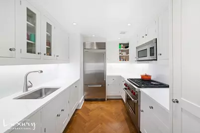 530 Park Avenue #4C, New York City, NY 10065 - Photo 1