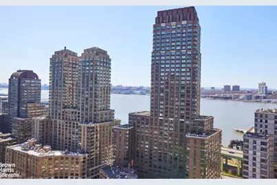 205 W End Avenue #27J, New York, NY 10023 - Photo 1