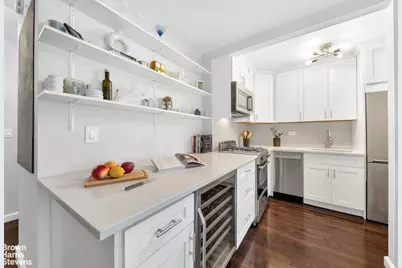 200 E 27th Street #6J, New York City, NY 10016 - Photo 1