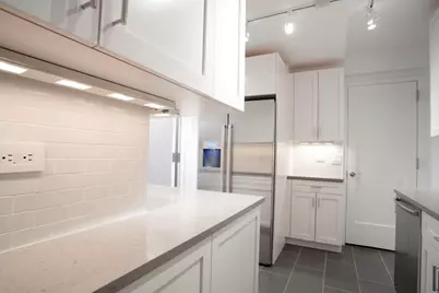 40 Central Park S #2A, New York, NY 10019 - Photo 1