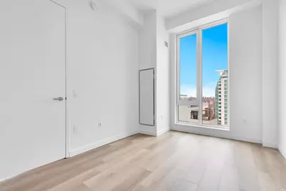 29-17 40th Avenue #810, Long Island City, NY 11101 - Photo 1