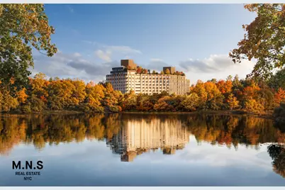 11 Ocean Parkway #PH-102, New York City, NY 11218 - Photo 1