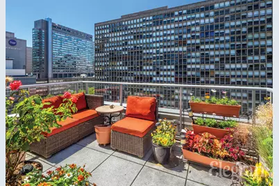 303 E 33rd Street #PHD, New York City, NY 10016 - Photo 1