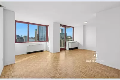 4-74 48th Avenue #35-L, New York City, NY 11109 - Photo 1
