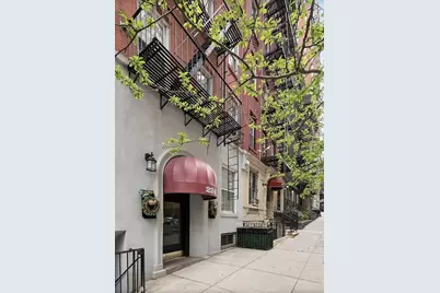 224 E 95th Street #5-D, New York City, NY 10128 - Photo 1
