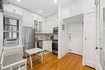 622 W 114th Street #2B, New York City, NY 10025 - Photo 1