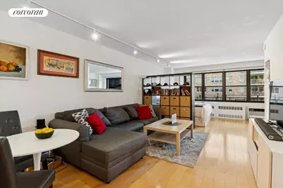 345 E 81st Street #6D, New York City, NY 10028 - Photo 1