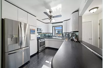 275 Hurlbert Street, New York City, NY 10305 - Photo 1