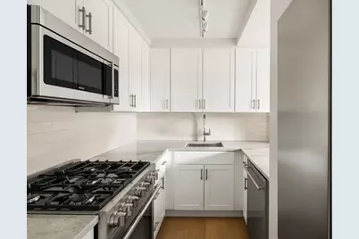 555 Main Street #806, New York City, NY 10044 - Photo 1
