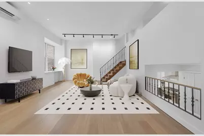 34 W 76th Street #6, New York City, NY 10023 - Photo 1