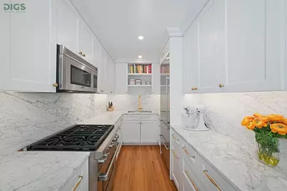 150 E 93rd Street #4C, New York City, NY 10128 - Photo 1