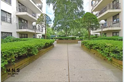 3090 Voorhies Avenue #3-M, New York City, NY 11235 - Photo 1
