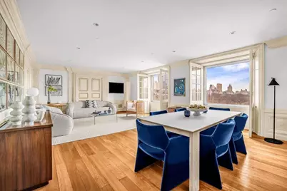 160 Central Park S #915, New York City, NY 10019 - Photo 1