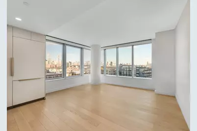3 Court Square #902, New York City, NY 11101 - Photo 1