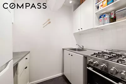 150 E 27th Street #LA, New York City, NY 10016 - Photo 1