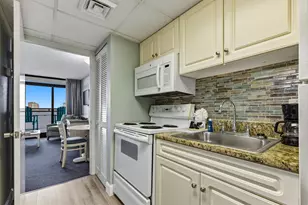 201 77th Ave N, Myrtle Beach, SC 29572 - Photo 5