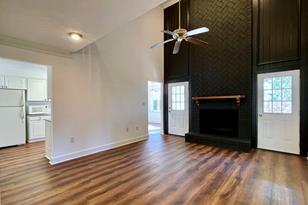 407 W College St, Whiteville, NC 28472 - Photo 5