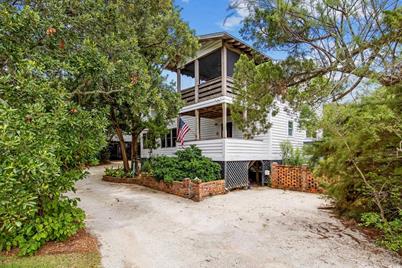 496 Myrtle Ave., Pawleys Island, SC 29585 - Photo 1