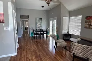 910 Emanon St, North Myrtle Beach, SC 29582 - Photo 5