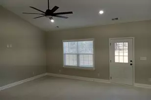 525 Vineland Dr, Whiteville, NC 28472 - Photo 5