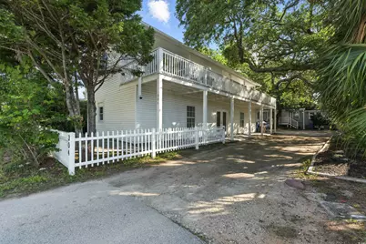 304 1st Ave. N, Myrtle Beach, SC 29577 - Photo 1