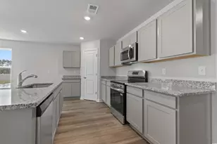 1021 Kinness Dr, Conway, SC 29527 - Photo 11