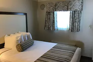 1105 S Ocean Blvd, Myrtle Beach, SC 29577 - Photo 11