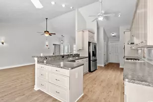 3845 Camden Dr, Myrtle Beach, SC 29588 - Photo 9